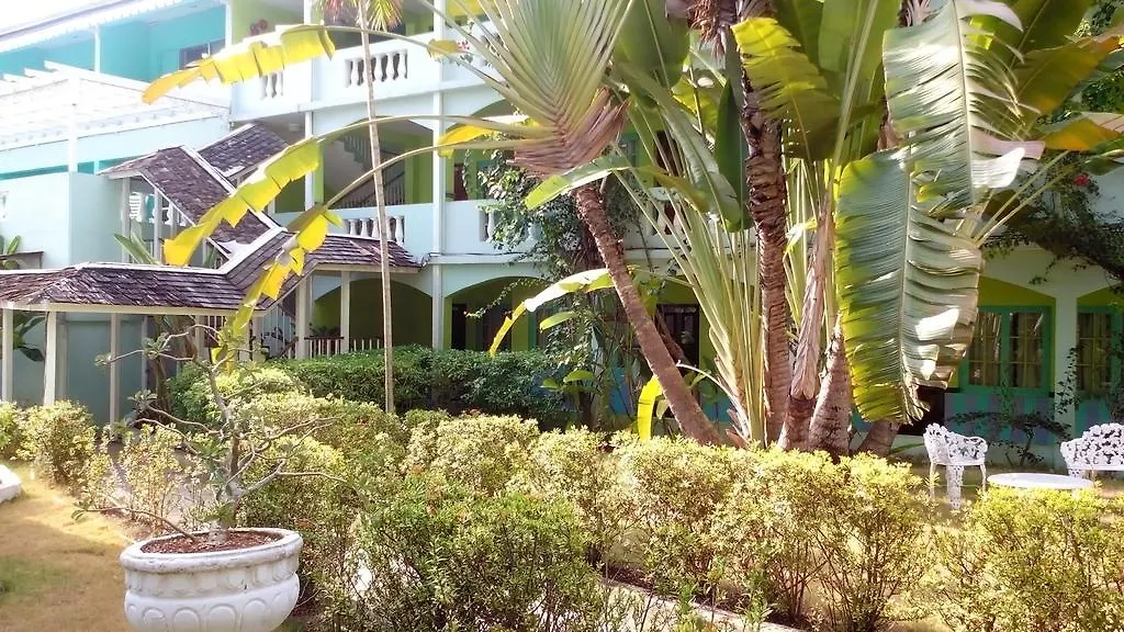 Doctors Cave Beach Hotel Montego Bay