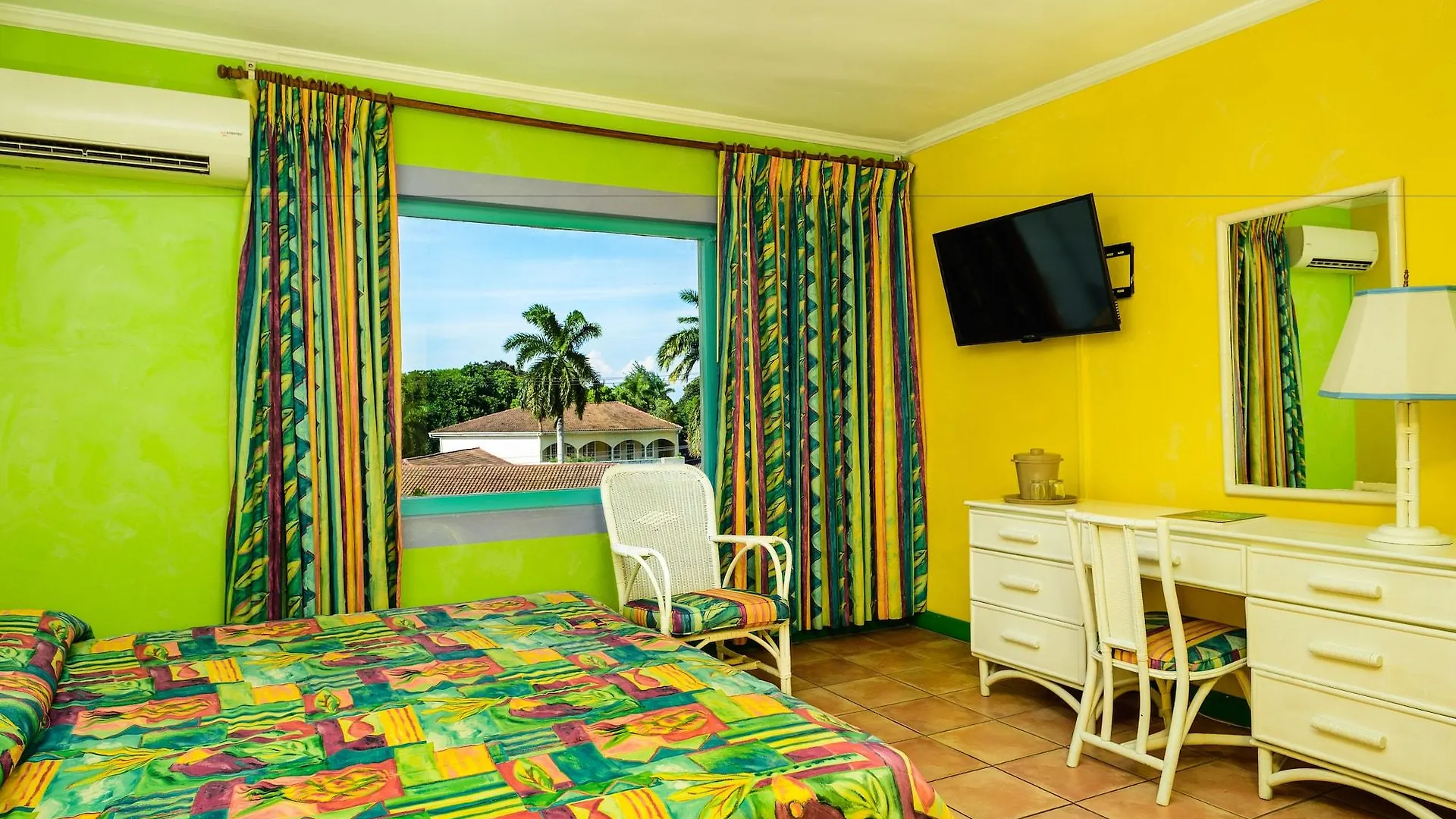 Doctors Cave Beach Hotel Montego Bay