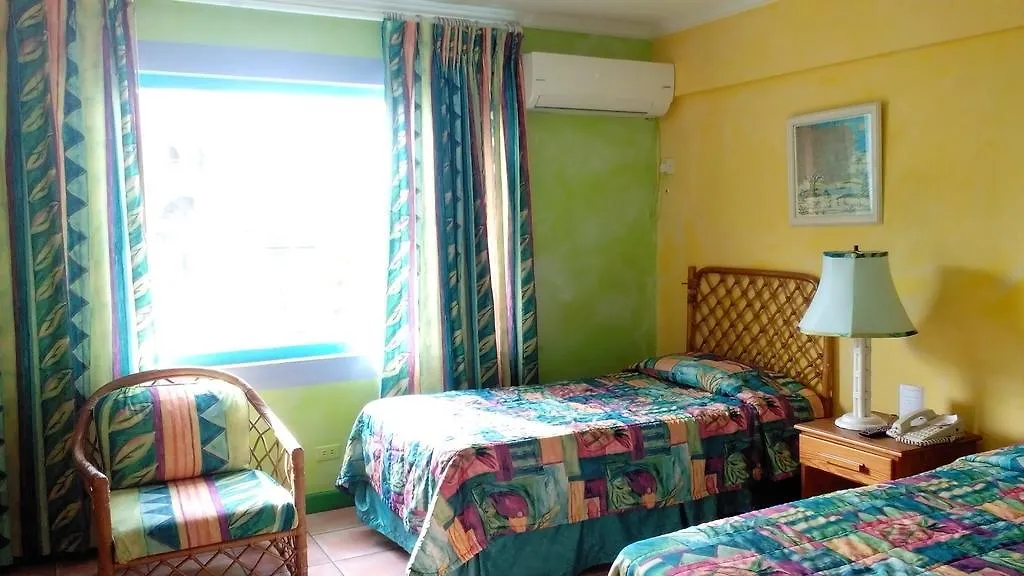Doctors Cave Beach Hotel Montego Bay